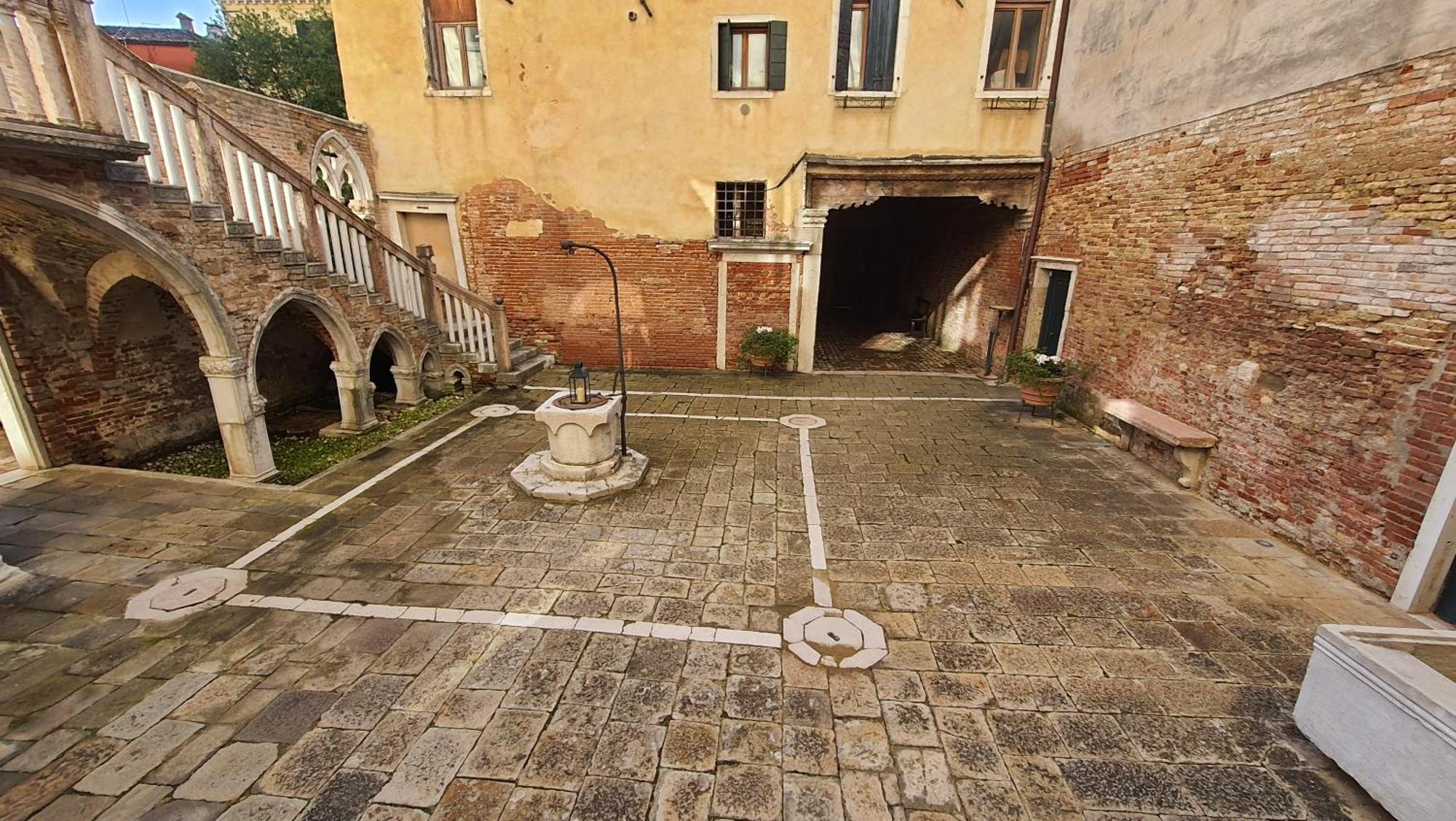 Palazzo Contarini Della Porta Di Ferro Aparthotel Velence Kültér fotó