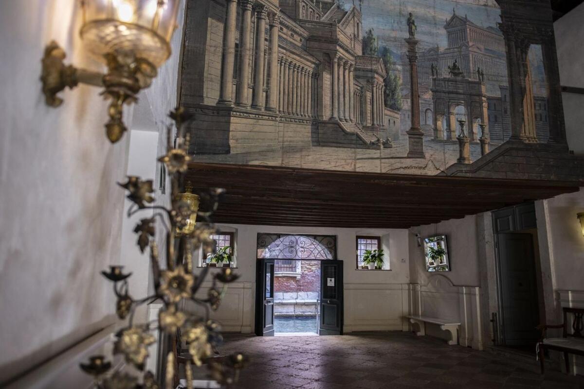 Palazzo Contarini Della Porta Di Ferro Aparthotel Velence Kültér fotó