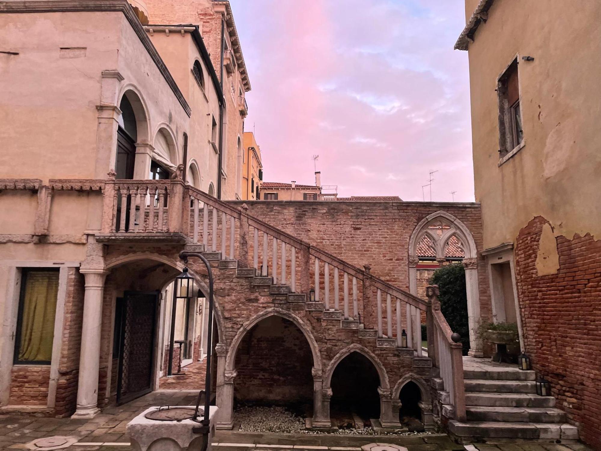 Palazzo Contarini Della Porta Di Ferro Aparthotel Velence Kültér fotó